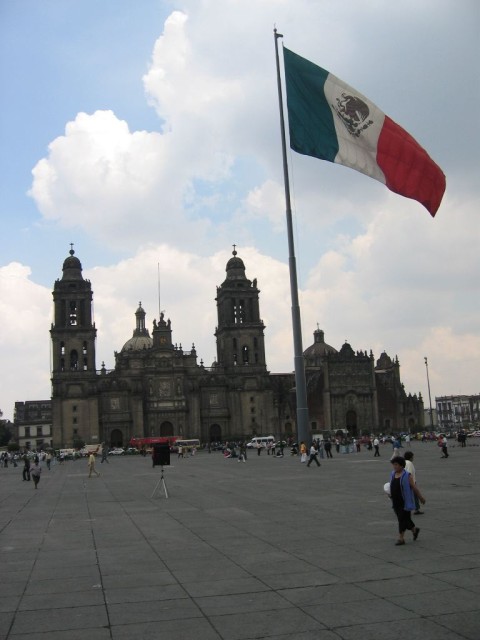 A big-ass flag and church next door to Vicente Fox's pad'o'luv