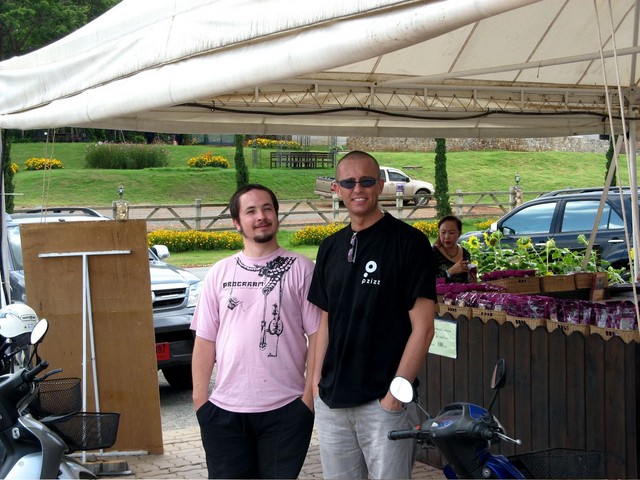 Buying freshly squeezed grape juice, yummy